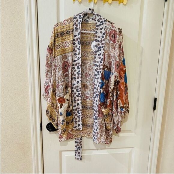 NWT Limited Edition Spell and the Gypsy Renew Robe - Picture 1 of 6